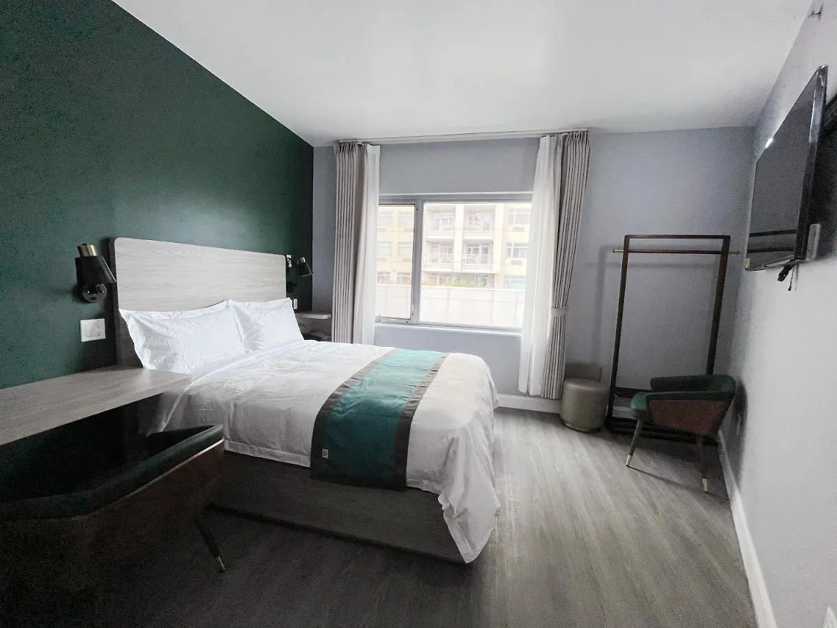 Starlight Hotel Near Lga Airport 뉴욕 3*,