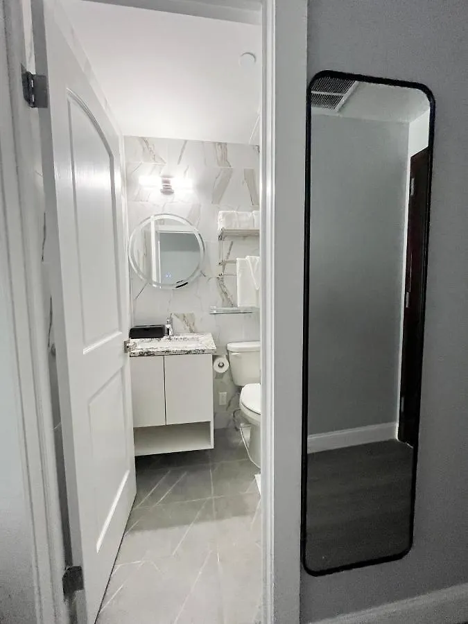 Starlight Hotel Near Lga Airport 뉴욕 3*,  미국