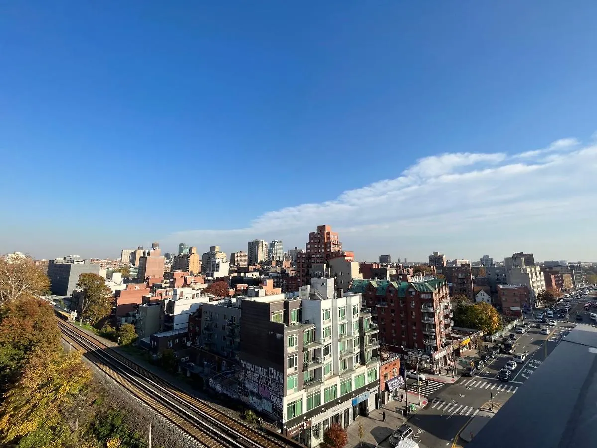 Starlight Hotel Near Lga Airport Нью-Йорк